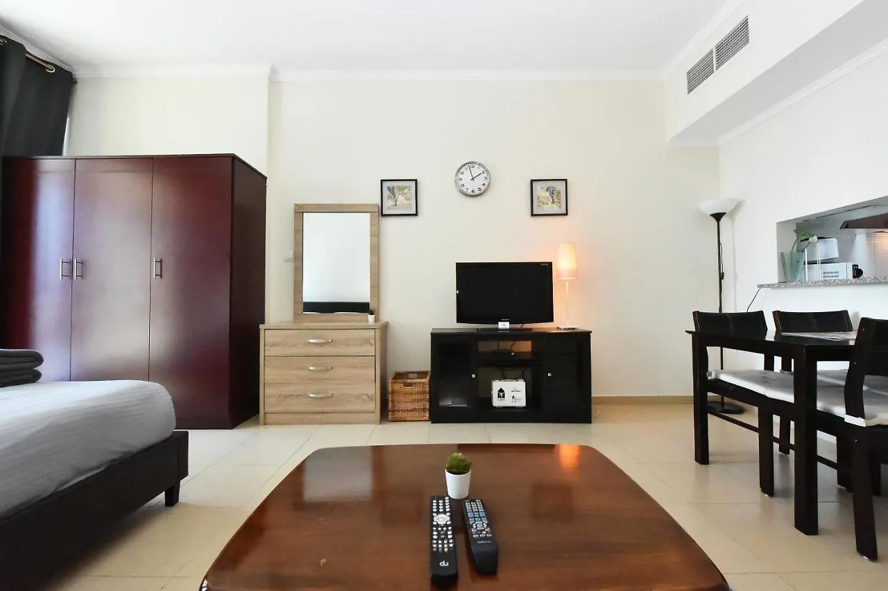 Luxury Escapes - Studio In Jlt X1 Tower Close To Metro دبي شقة